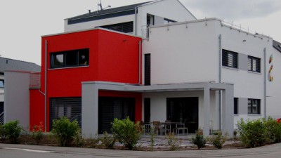 K1024-Haus-E-2.400x225-crop.JPG